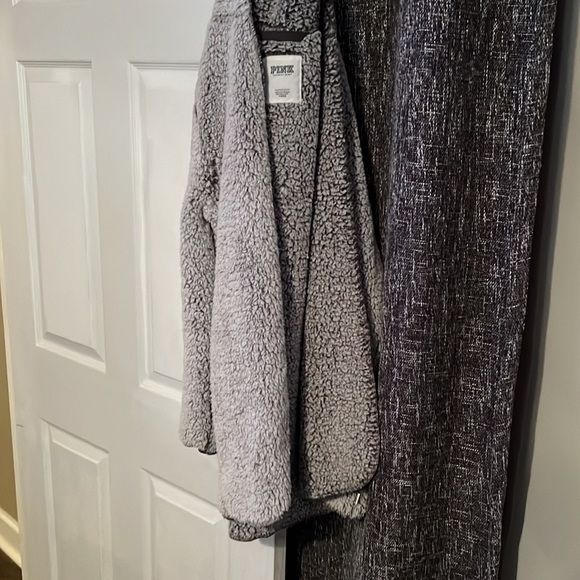 Never worn ‘PINK’ hooded cozy cardigan with pockets XS - Picture 3 of 4